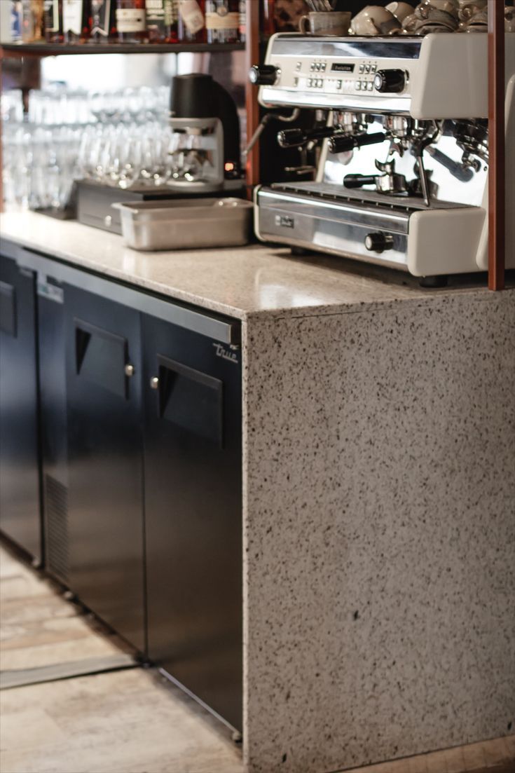 Thi công ốp đá quầy bar - quầy cafe - quầy pha chế (3)